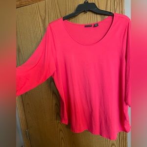 Plus size 2X Tahari, three-quarter sleeve T-shirt